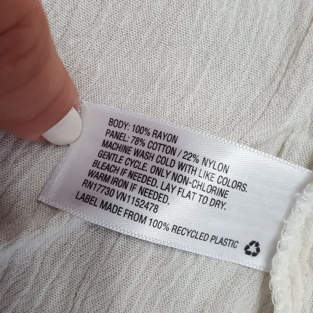 Mossing Supply Co Women´s Ivory Top Blouse, Size M - Picture 11 of 16